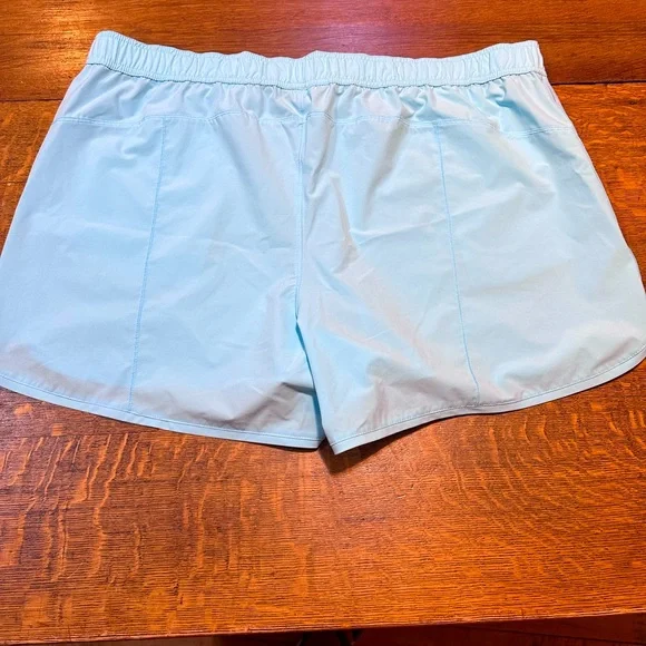 Lands End 22W summer shorts lightweight Packable quick drying vacation pale blue - Picture 1 of 9